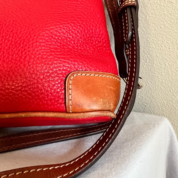 Dooney and Bourke Crossbody, red leather - Picture 5 of 13
